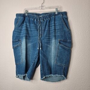 Almost Famous Womens 3X Denim Cargo Shorts Medium Wash Elastic Waist Raw Hem